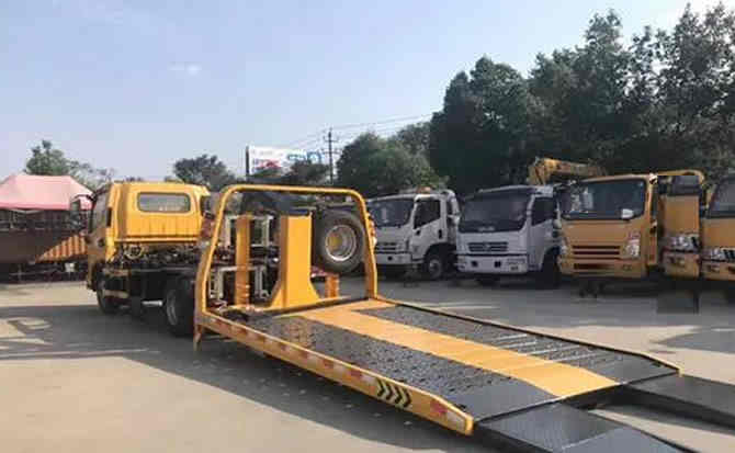 灵寿汽车中途维修案例
